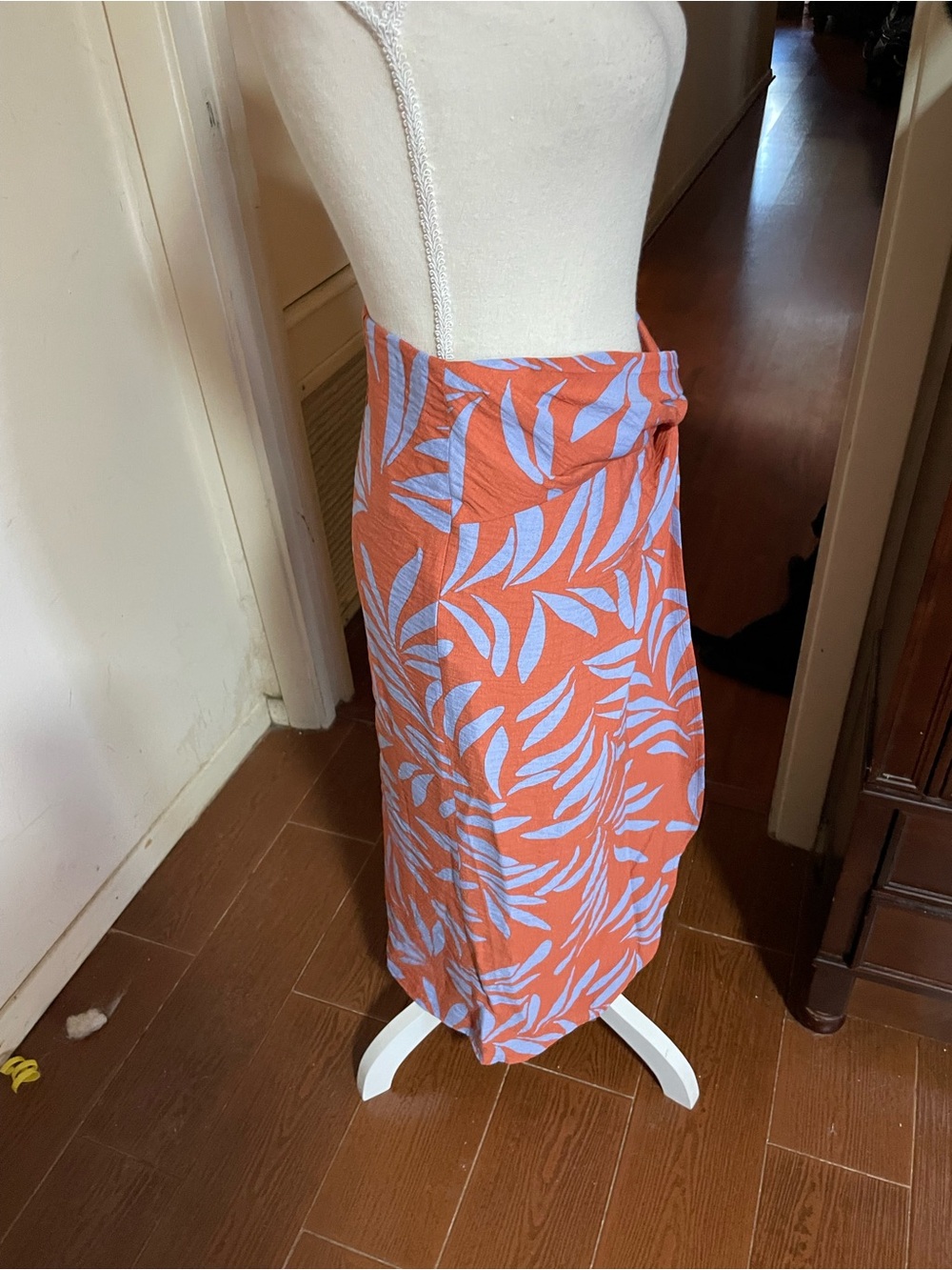LOFT Outlet Petite ANN TAYLOR faux wrap skirt orange lavender 0P tropical print - Picture 6 of 15